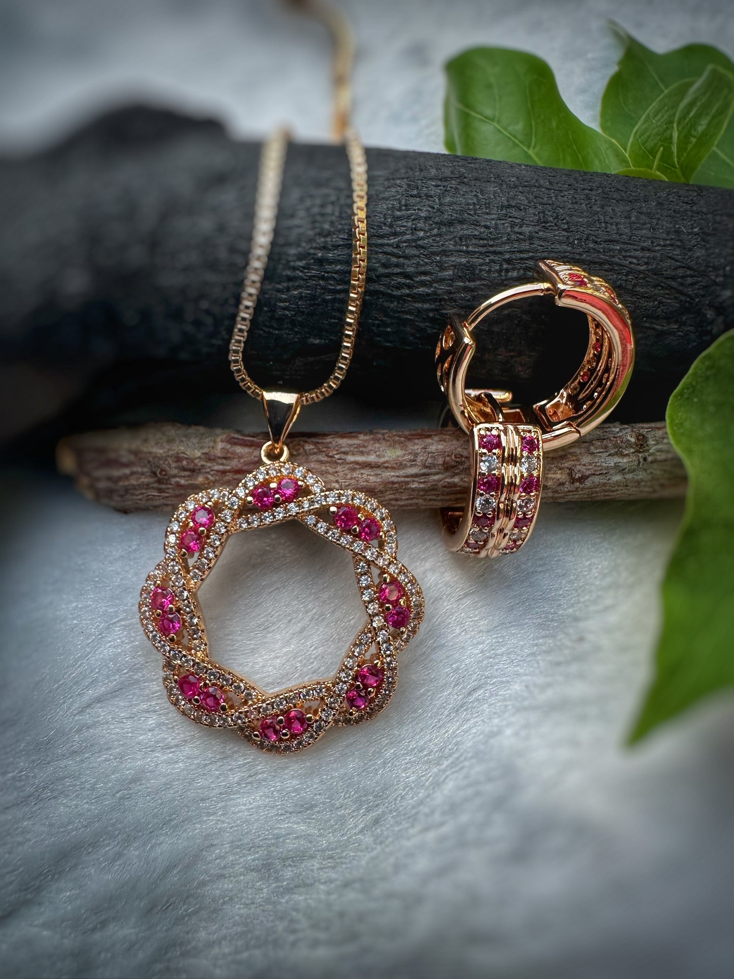 Ruby Spiral Pendant Set (3 pcs)