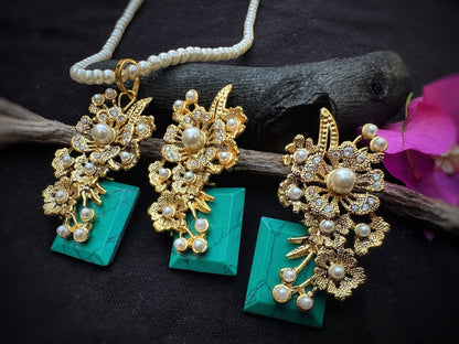 Golden Bloom Aqua Necklace & Earrings