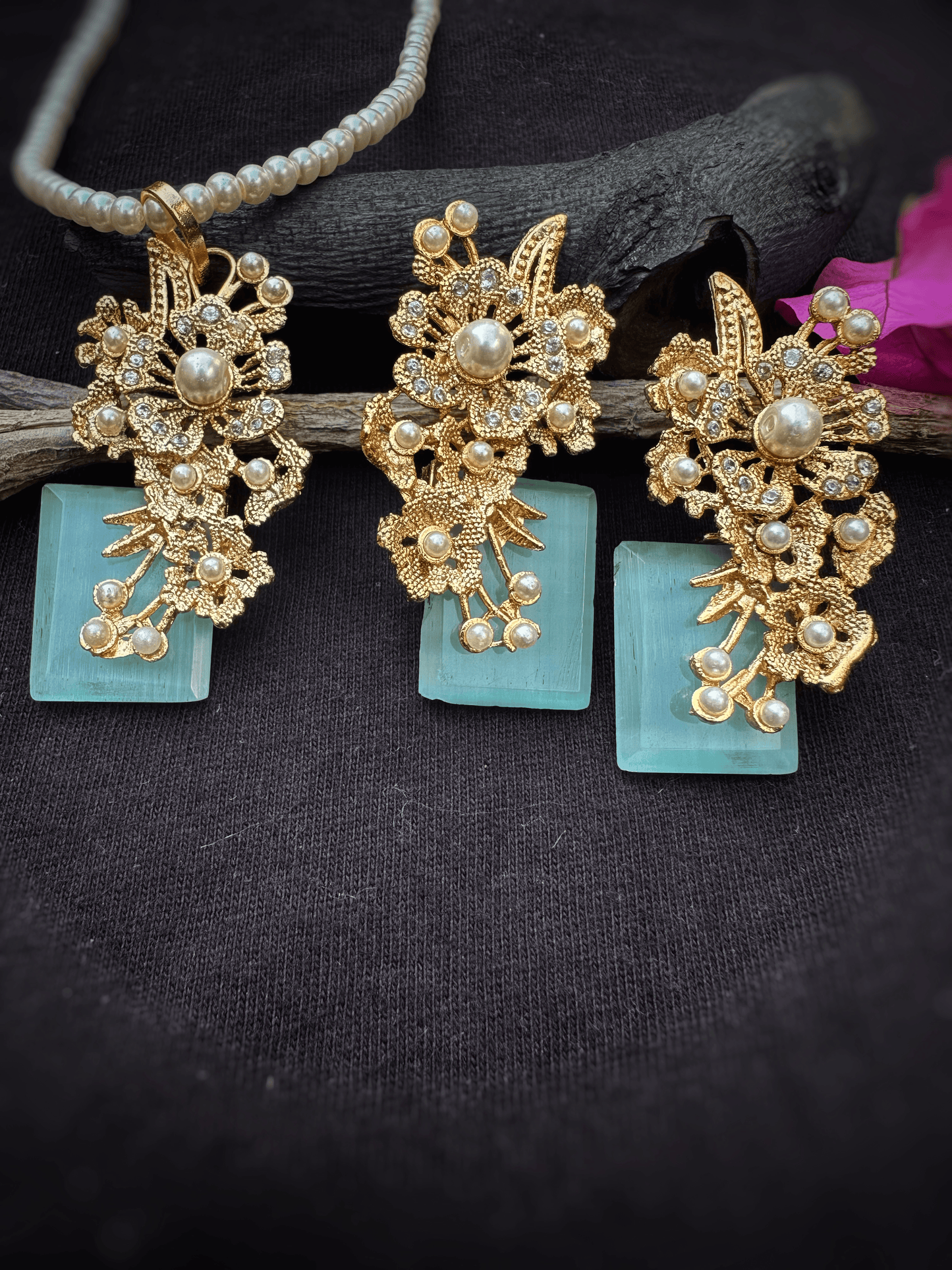 Golden Bloom Aqua Necklace & Earrings